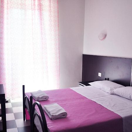 Blue Rain Guest House โรม ห้อง รูปภาพ